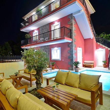 Apartments Lux S Tivat Eksteriør billede