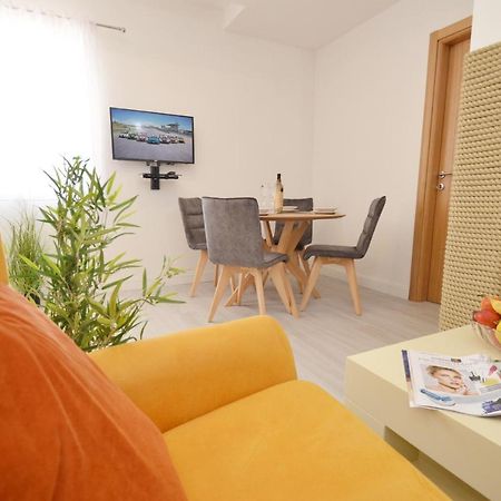 Apartments Lux S Tivat Eksteriør billede