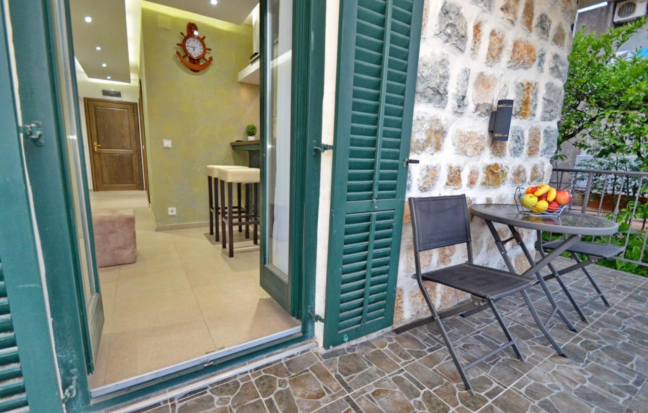 Apartments Lux S Tivat Eksteriør billede