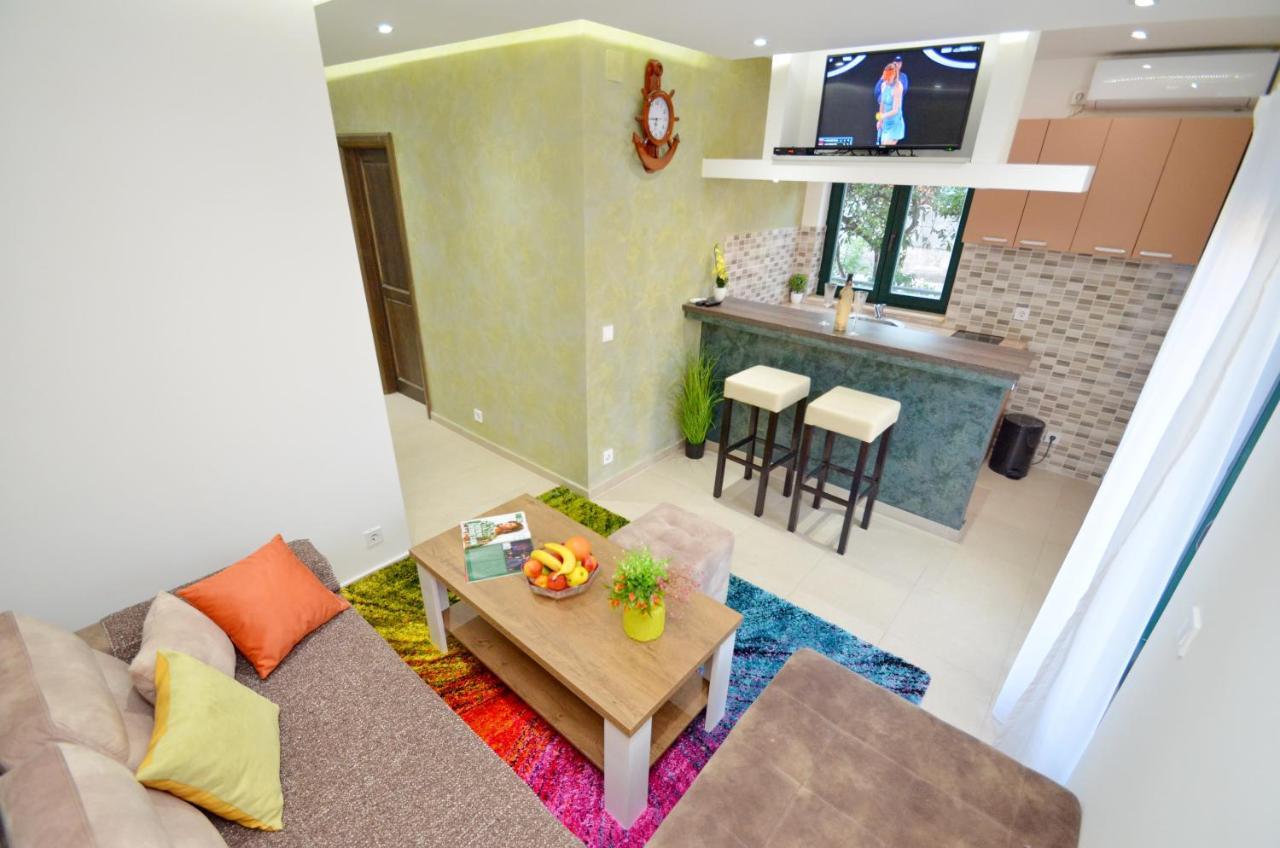 Apartments Lux S Tivat Eksteriør billede