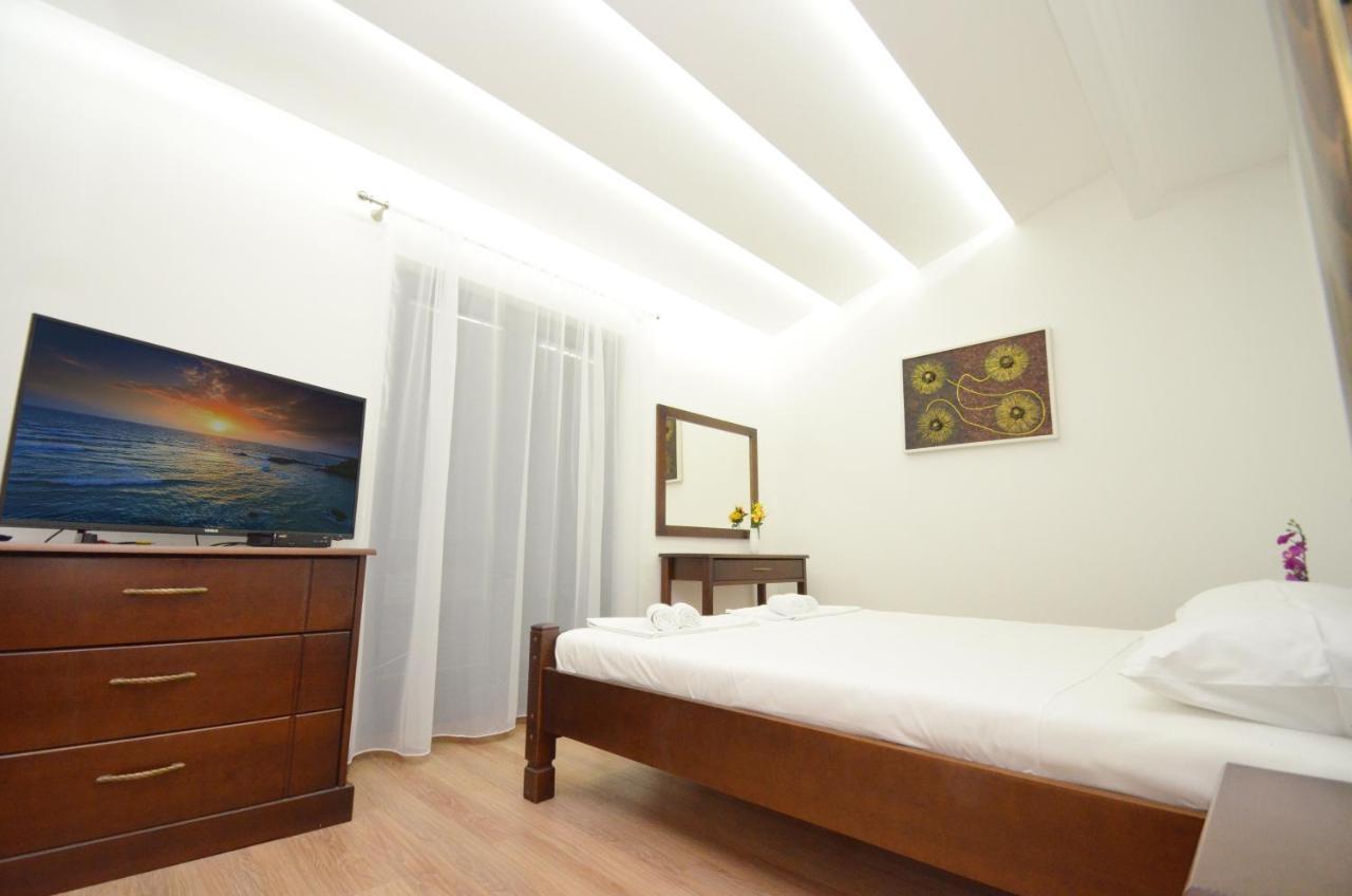Apartments Lux S Tivat Eksteriør billede