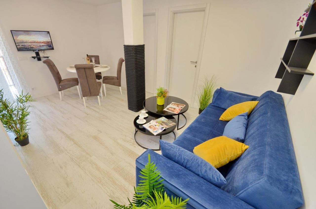 Apartments Lux S Tivat Eksteriør billede