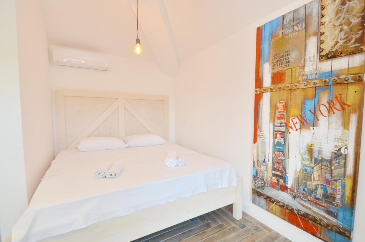 Apartments Lux S Tivat Eksteriør billede