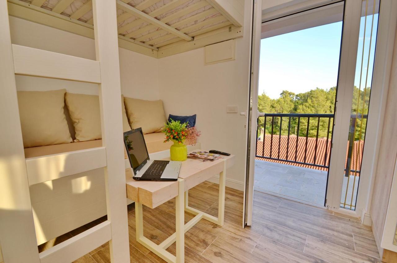 Apartments Lux S Tivat Eksteriør billede