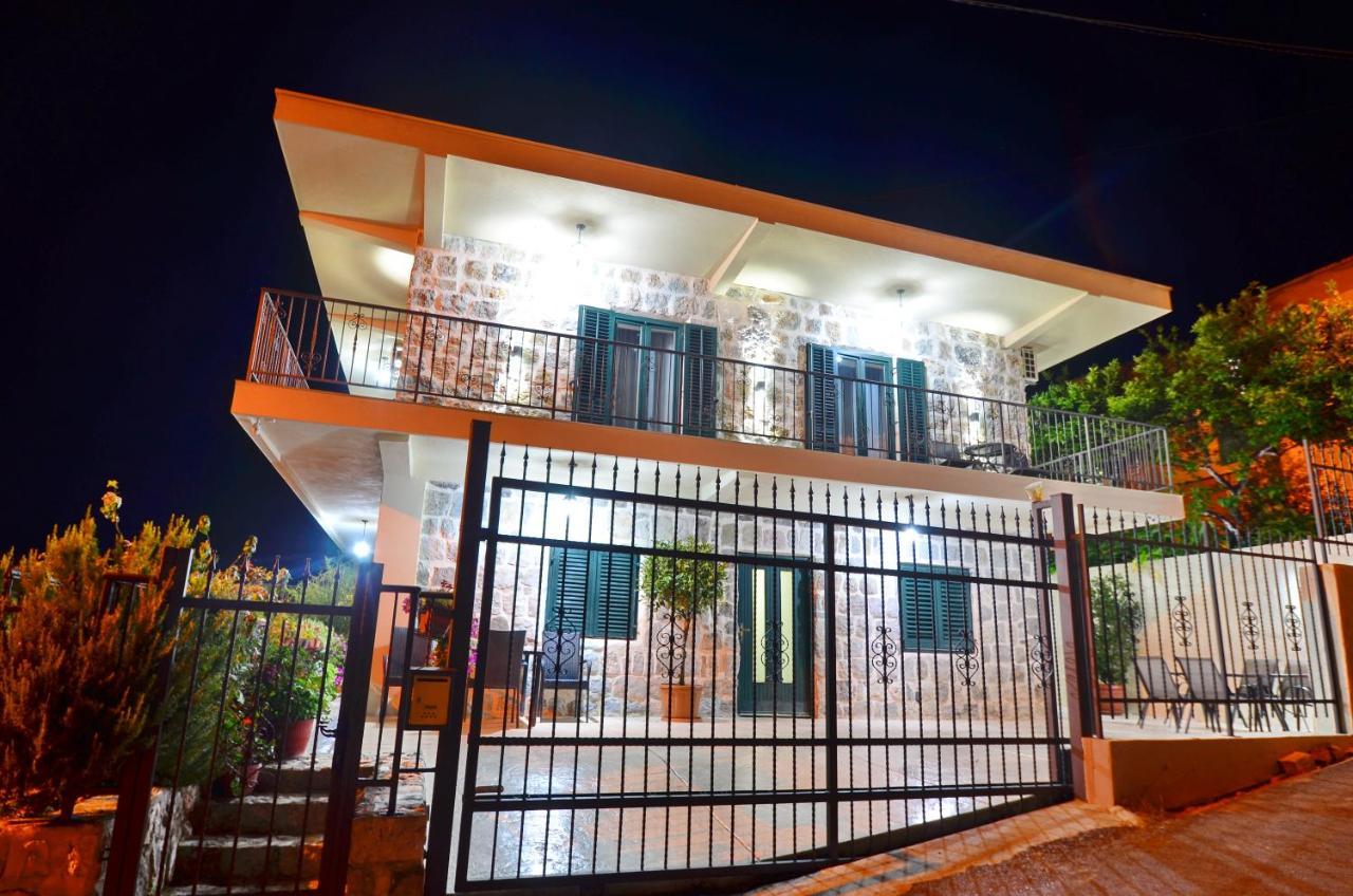 Apartments Lux S Tivat Eksteriør billede
